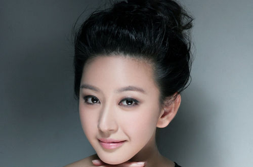 《唐一菲》封面图片