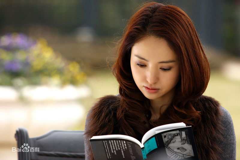 董璇(Dong Xuan)饰演冯璐菲生活照相册