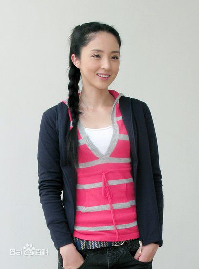 精选董璇(Dong Xuan)在电影《奋斗》饰演夏琳中的图册