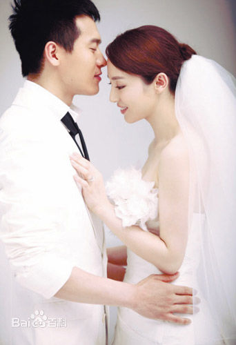 董璇(Dong Xuan)全家福生活照