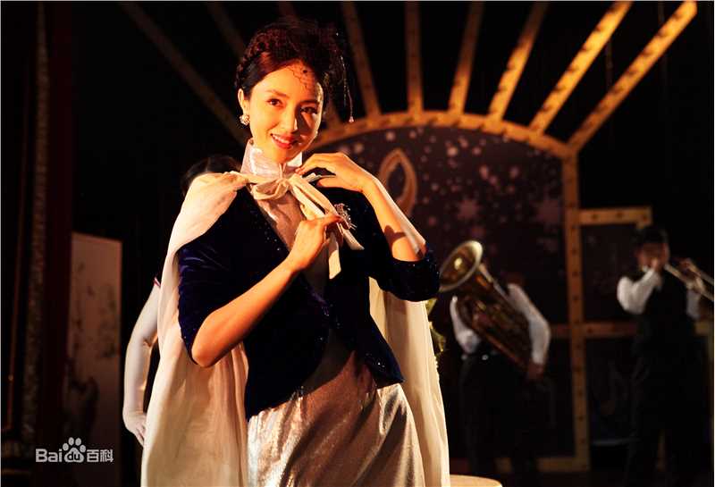 最全董璇(Dong Xuan)在《我爷爷和奶奶的故事》饰演蓝影中的相册