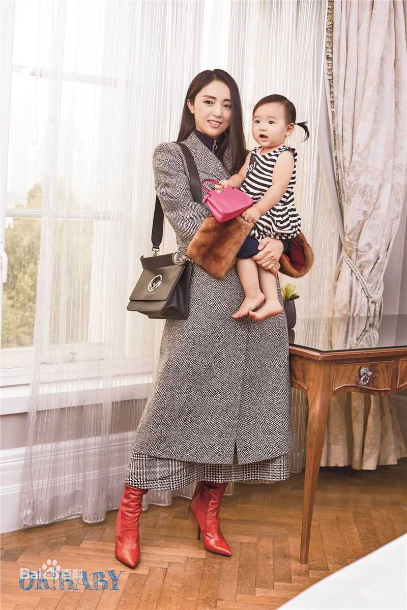 高清董璇(Dong Xuan)在《OK!BABY》中的图集
