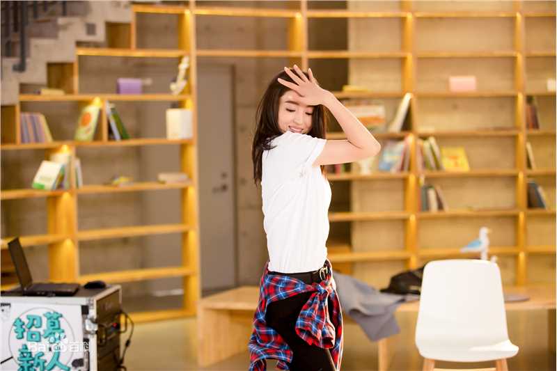 最优质董璇(Dong Xuan)在《阿那亚恋情》饰演顾若中的相册