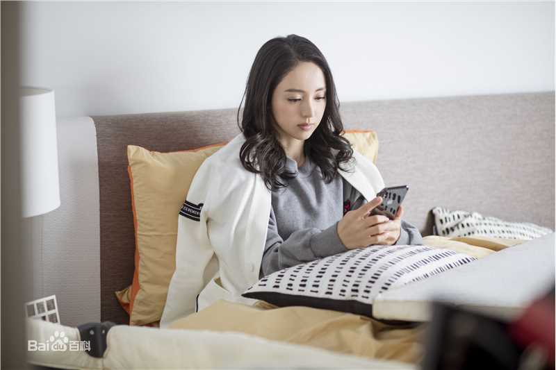 最优质董璇(Dong Xuan)在《阿那亚恋情》饰演顾若中的相册