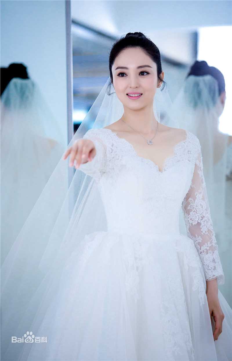 最优质董璇(Dong Xuan)在《阿那亚恋情》饰演顾若中的相册