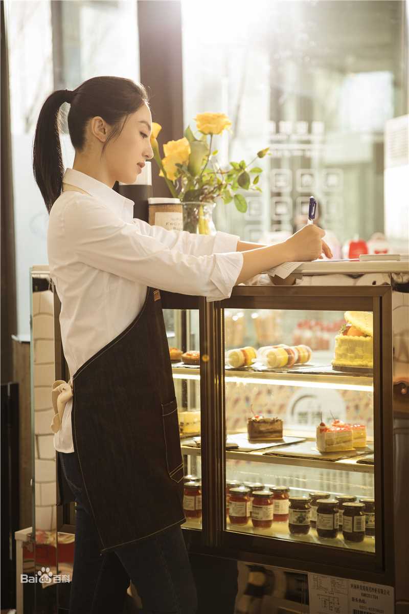 最优质董璇(Dong Xuan)在《阿那亚恋情》饰演顾若中的相册