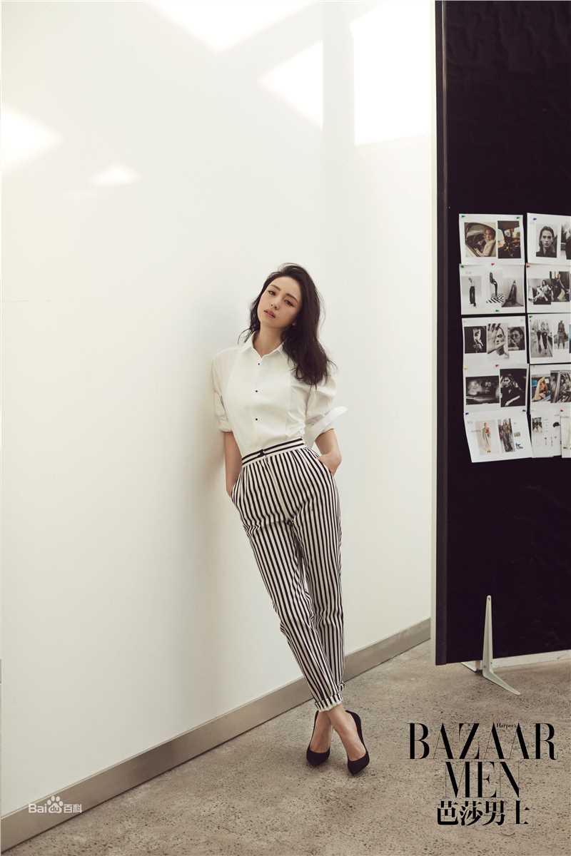 高清董璇(Dong Xuan)在《芭莎男士》中的图集