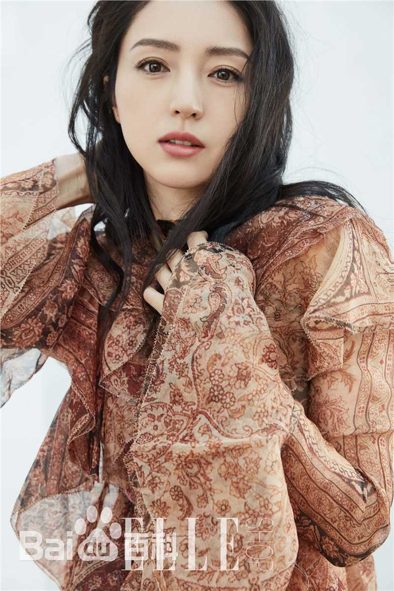 最优质董璇(Dong Xuan)在《ELLESHOP》中的相册