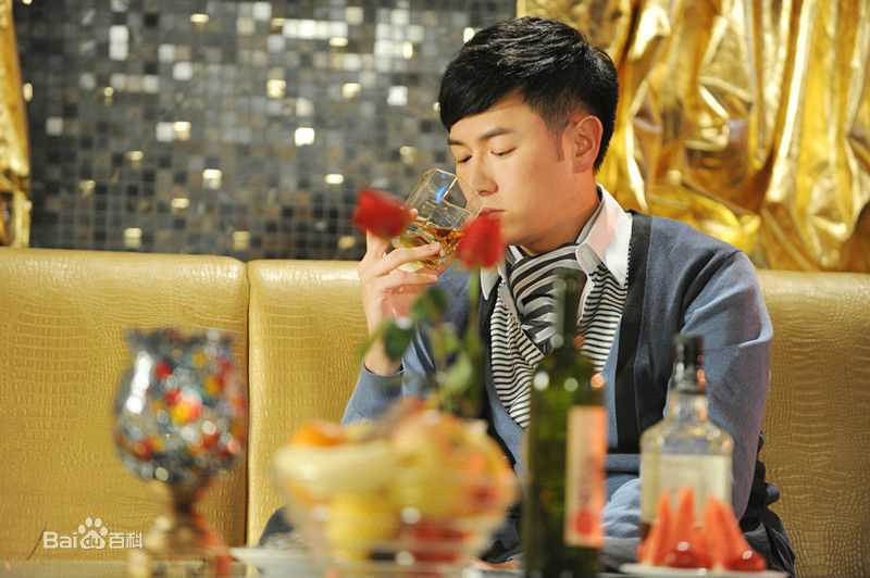 最新陈键锋(Sammul Chan)在《烽火佳人》饰演杜允唐中的壁纸