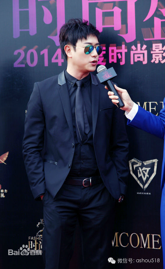 陈键锋(Sammul Chan)2014时尚盛典生活照