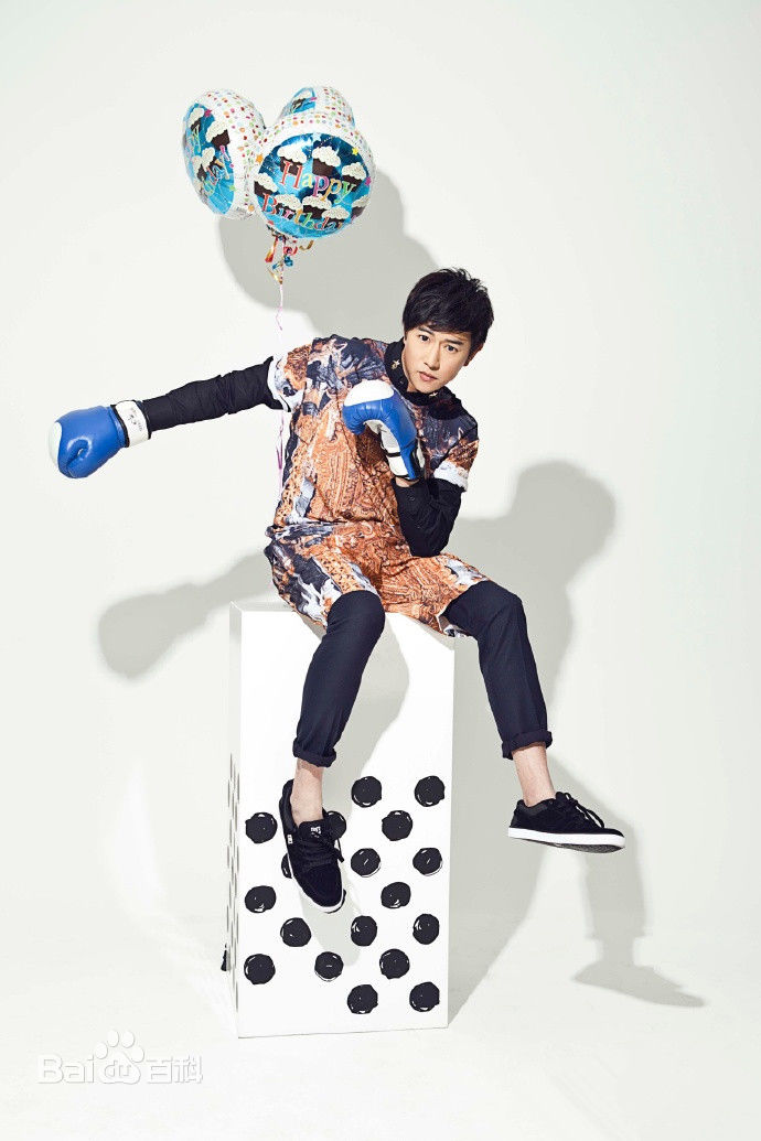 陈键锋(Sammul Chan)最新《运动休闲》杂志拍摄壁纸