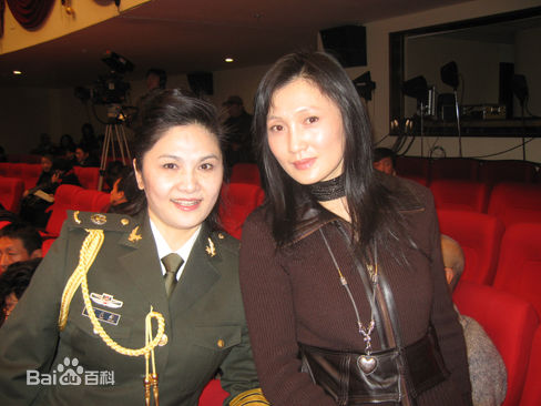 《林芳兵》生活照