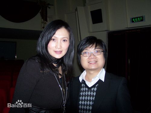 《林芳兵》生活照