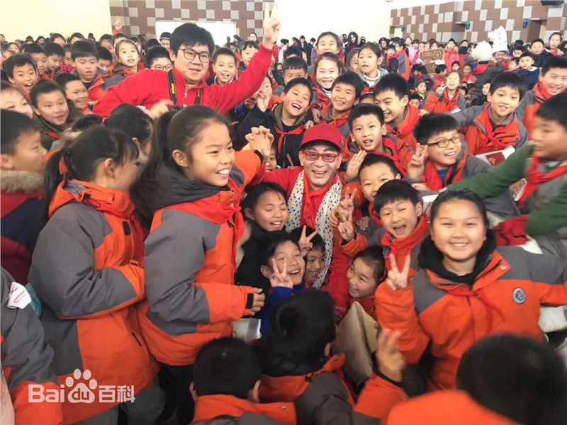 《章金莱》生活照