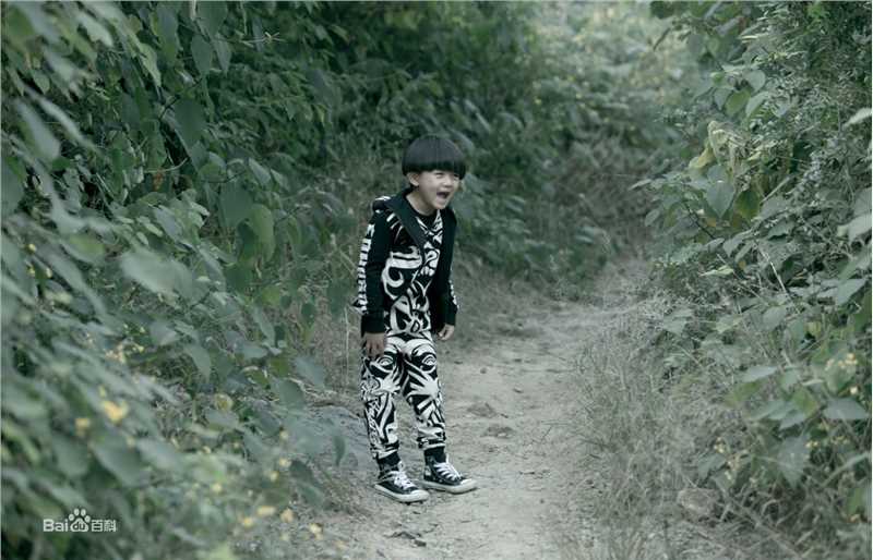 《吕云骢》生活照