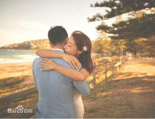 邓家佳(Deng Jiajia)婚纱照图册