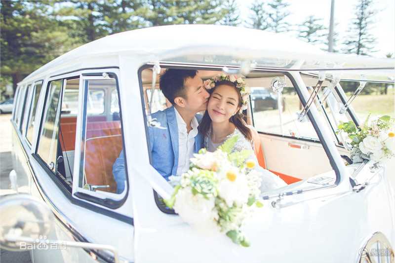 邓家佳(Deng Jiajia)婚礼图片图册