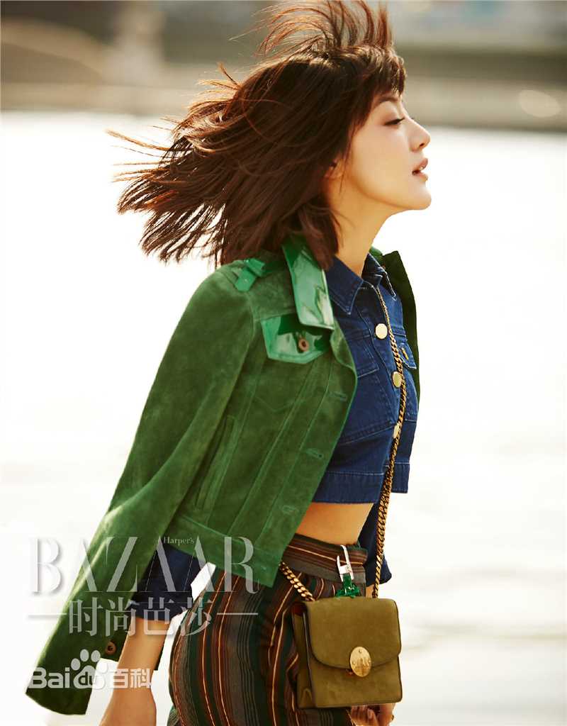 最优质邓家佳(Deng Jiajia)在《时尚芭莎》中的相册