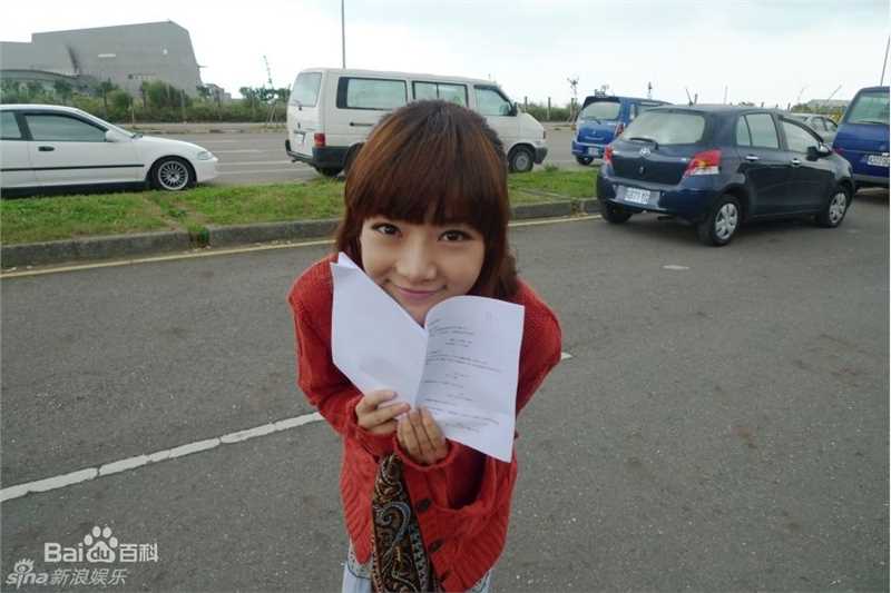 最新邓家佳(Deng Jiajia)精彩图册