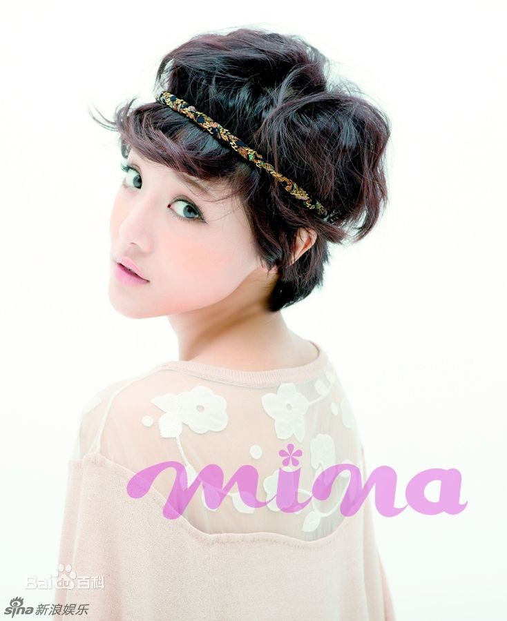 最新邓家佳(Deng Jiajia)精彩图册