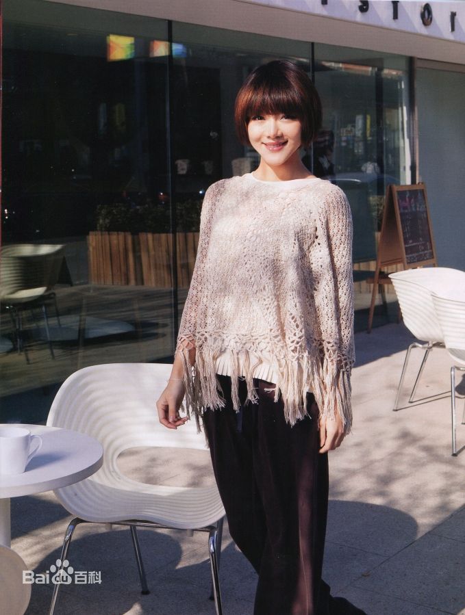 最新邓家佳(Deng Jiajia)精彩图册