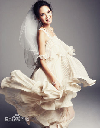 张梓琳(Eilin(Eileen))结婚照前后照片