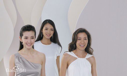 张梓琳(Eilin(Eileen))某知名品牌代言照壁纸壁纸