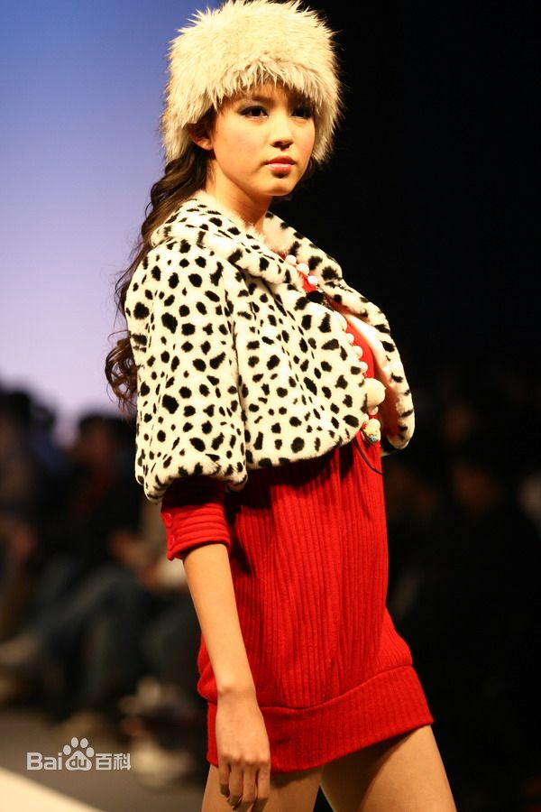 张梓琳(Eilin(Eileen))走秀照图册