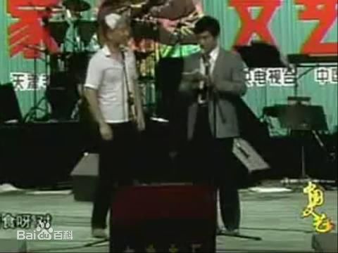 《朱时茂》封面图片