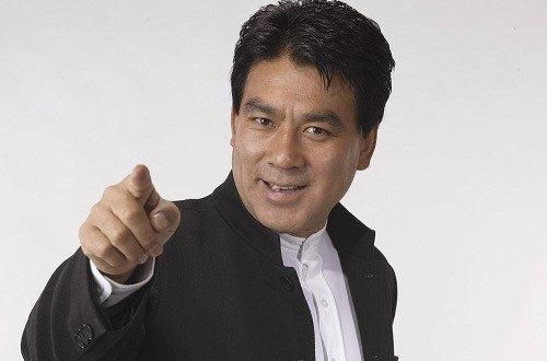 《朱时茂》封面图片