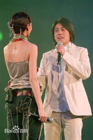朱孝天(Ken Chu)与女明星合照图片图集