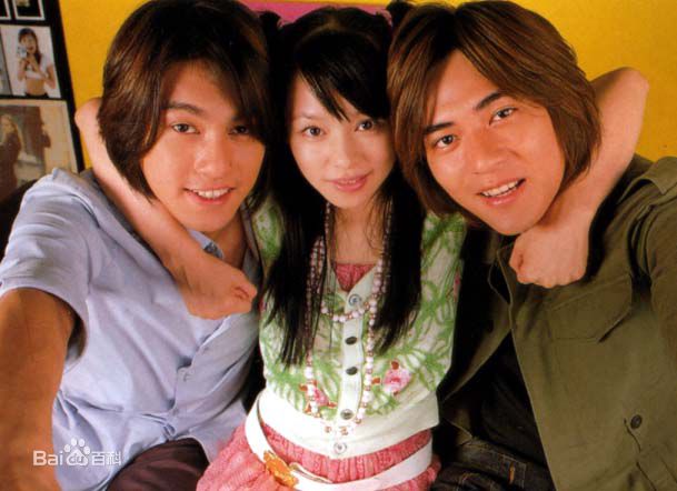 朱孝天(Ken Chu)与女明星合照图片图集