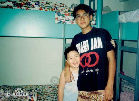 朱孝天(Ken Chu)童年照片前后照片