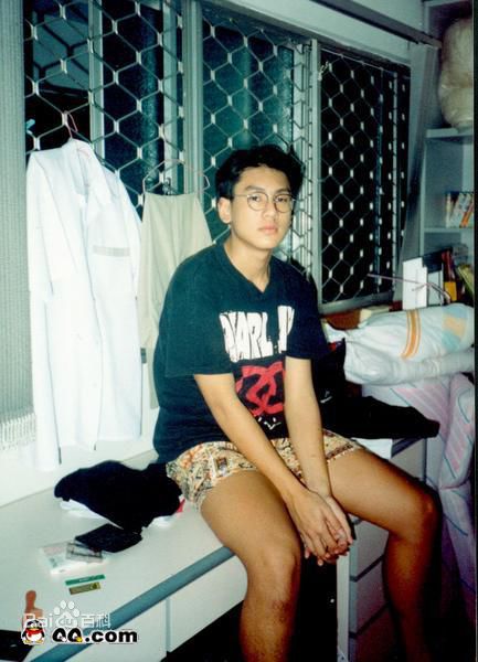 朱孝天(Ken Chu)童年照片前后照片