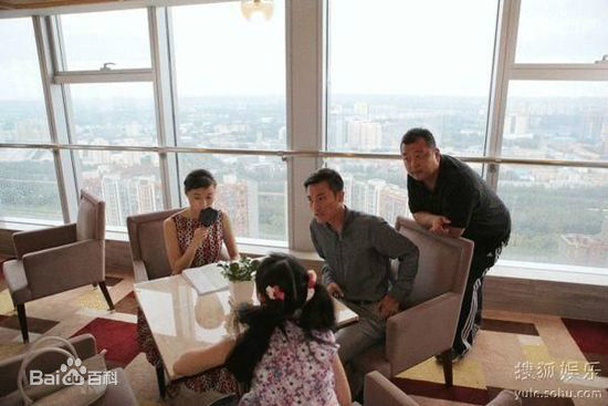 姚晓峰(Xiaofeng Yao)《假如生活欺骗了你》高清剧照