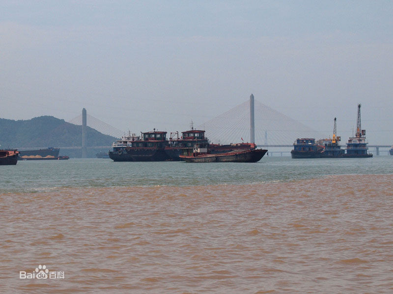 《石钟山》封面图片