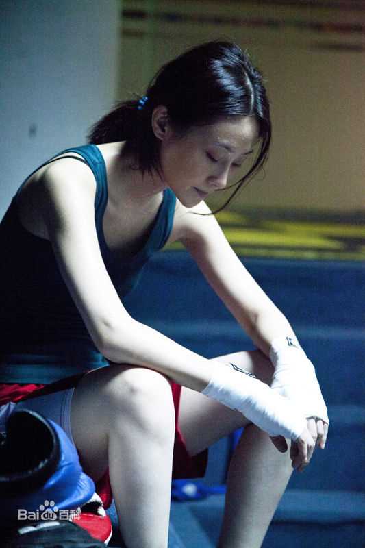 林鹏拍《火鸟》 直面女拳王惨烈人生