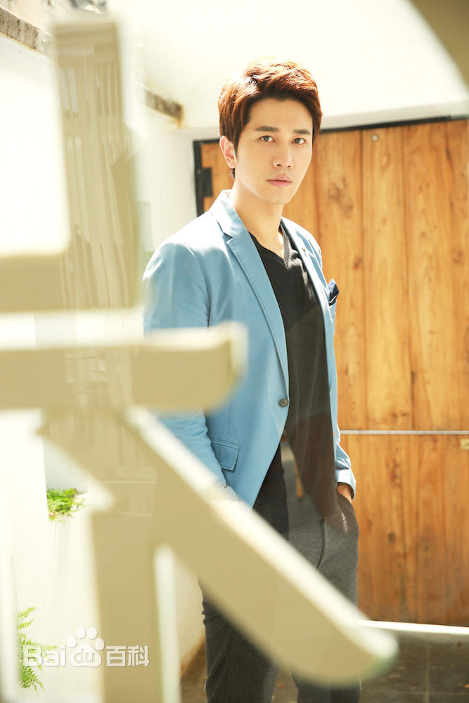 彭冠英茶馆读诗