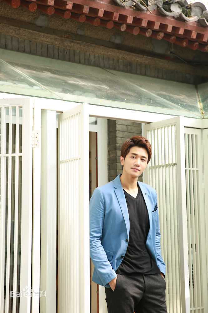 彭冠英茶馆读诗