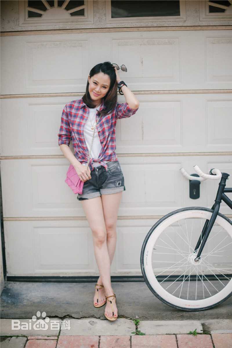 关悦(Guan Yue)悦SELFIE素颜照相册