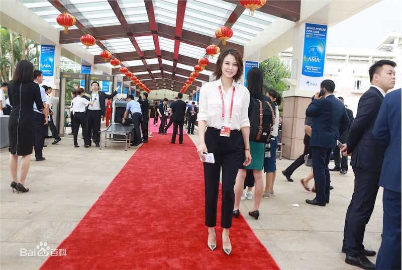 关悦(Guan Yue)亮相2017博鳌亚洲论坛素颜照相册