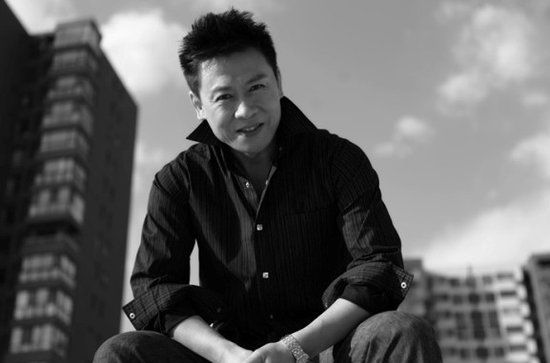 《胡亚捷》封面图片