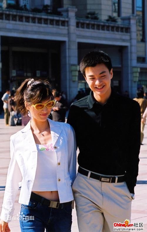 2004年《阳光像花一样绽放》剧照