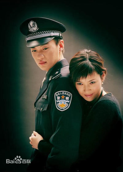 2004年《阳光像花一样绽放》剧照