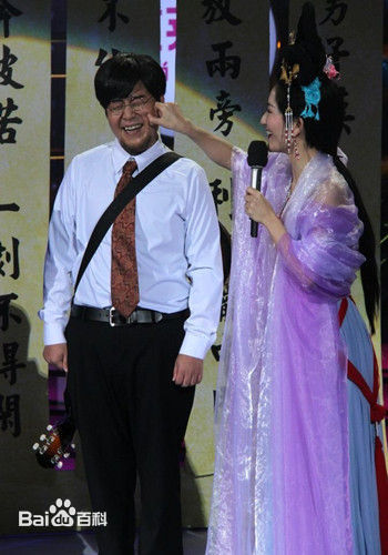 谢娜(Nana)百变大咖秀造型前后照片