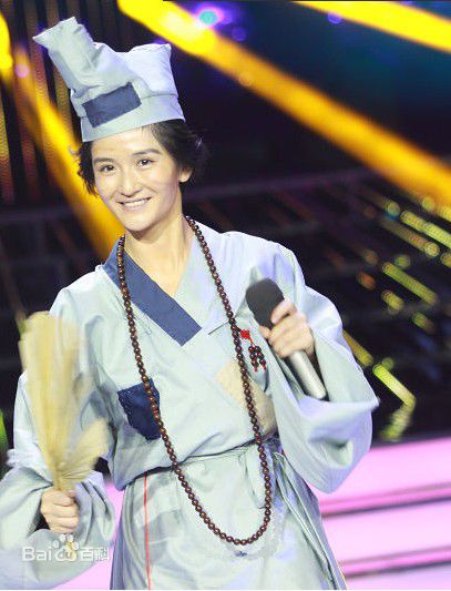 谢娜(Nana)百变大咖秀造型前后照片