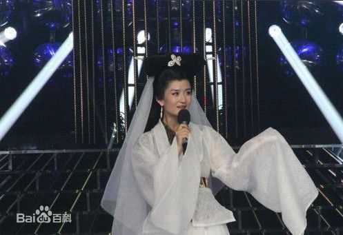 谢娜(Nana)百变大咖秀造型前后照片