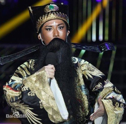 谢娜(Nana)百变大咖秀造型前后照片