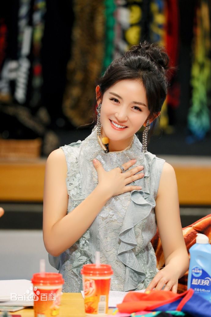 精选谢娜(Nana)在《拜托了衣橱》中的图册