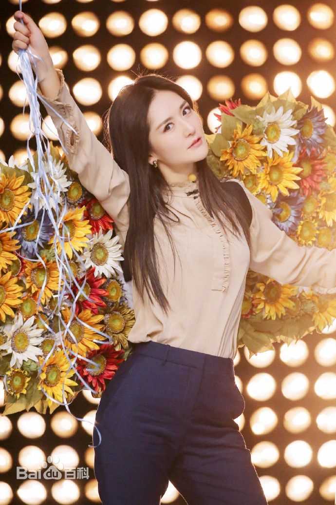 精选谢娜(Nana)在《拜托了衣橱》中的图册